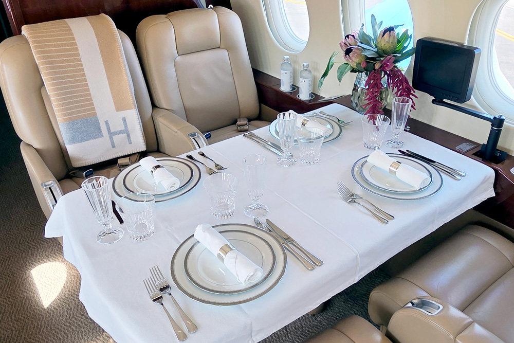 Dassault Falcon 7X interior 2